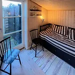 Family-friendly Summer House Near The 度假居 奥特鲁普