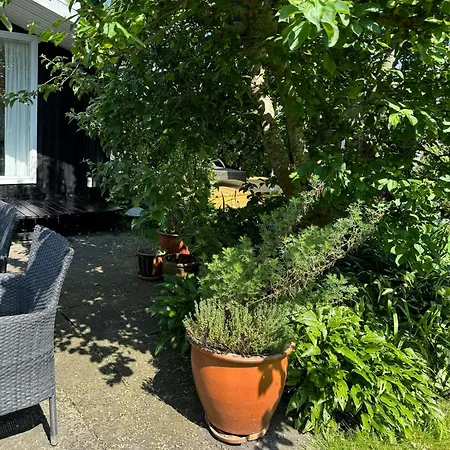 Family-friendly Summer House Near The Holiday home Otterup