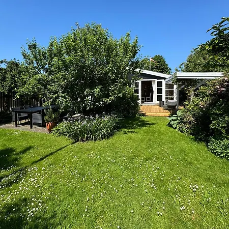 Family-friendly Summer House Near The Сasa de vacaciones
