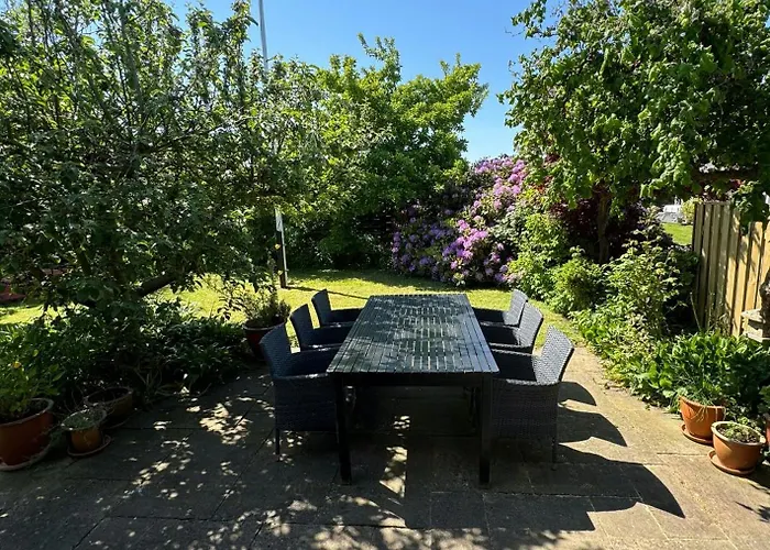 Family-friendly Summer House Near The * Otterup