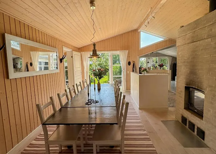 Family-friendly Summer House Near The Otterup